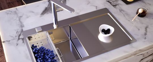 Fregadero de cocina moderno y minimalista de acero inoxidable con escurridor